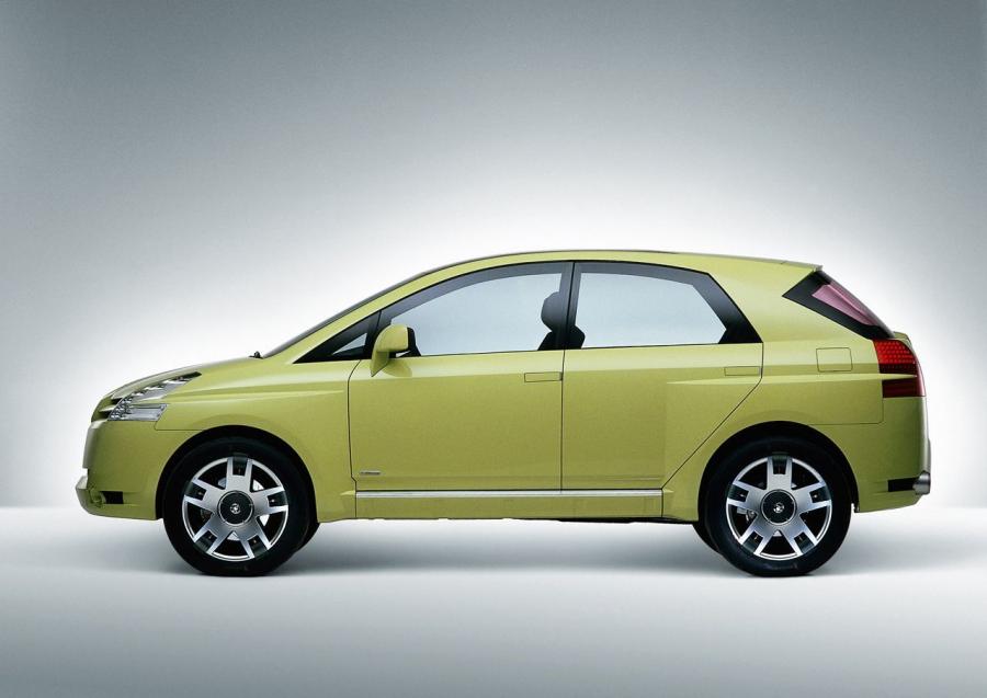  Toyota UUV 2002 года  (фото 5 из 7)